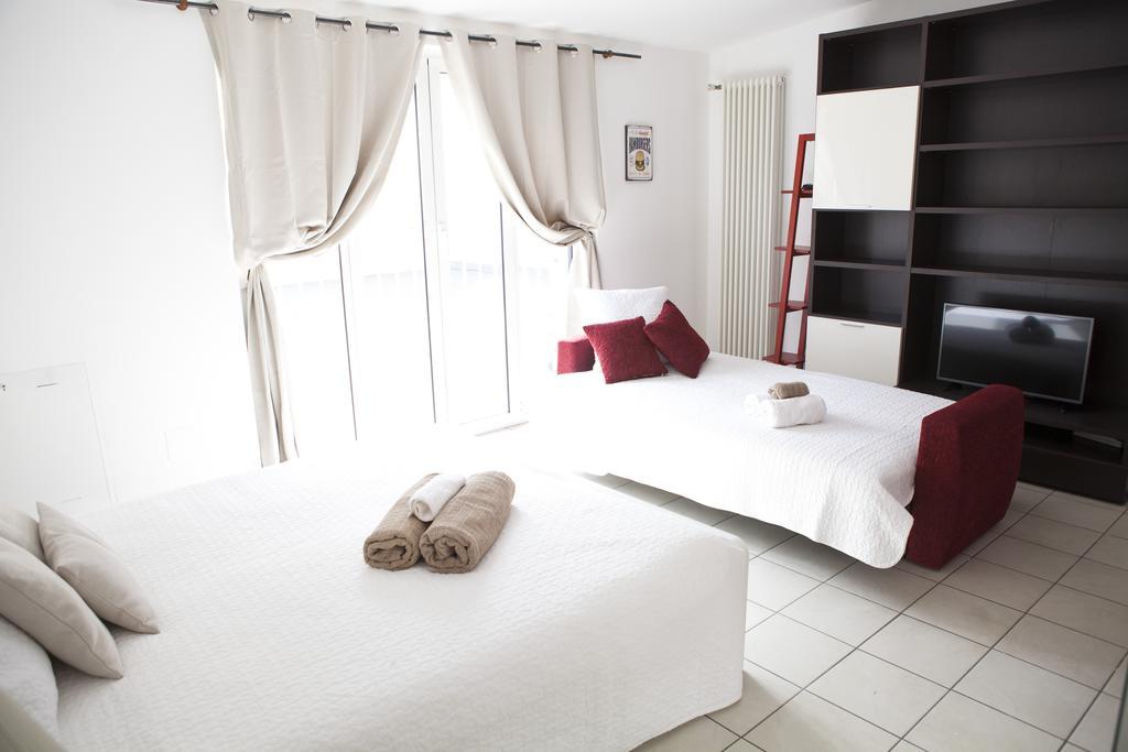 Alessia'S Flat - Loreto Milan Extérieur photo
